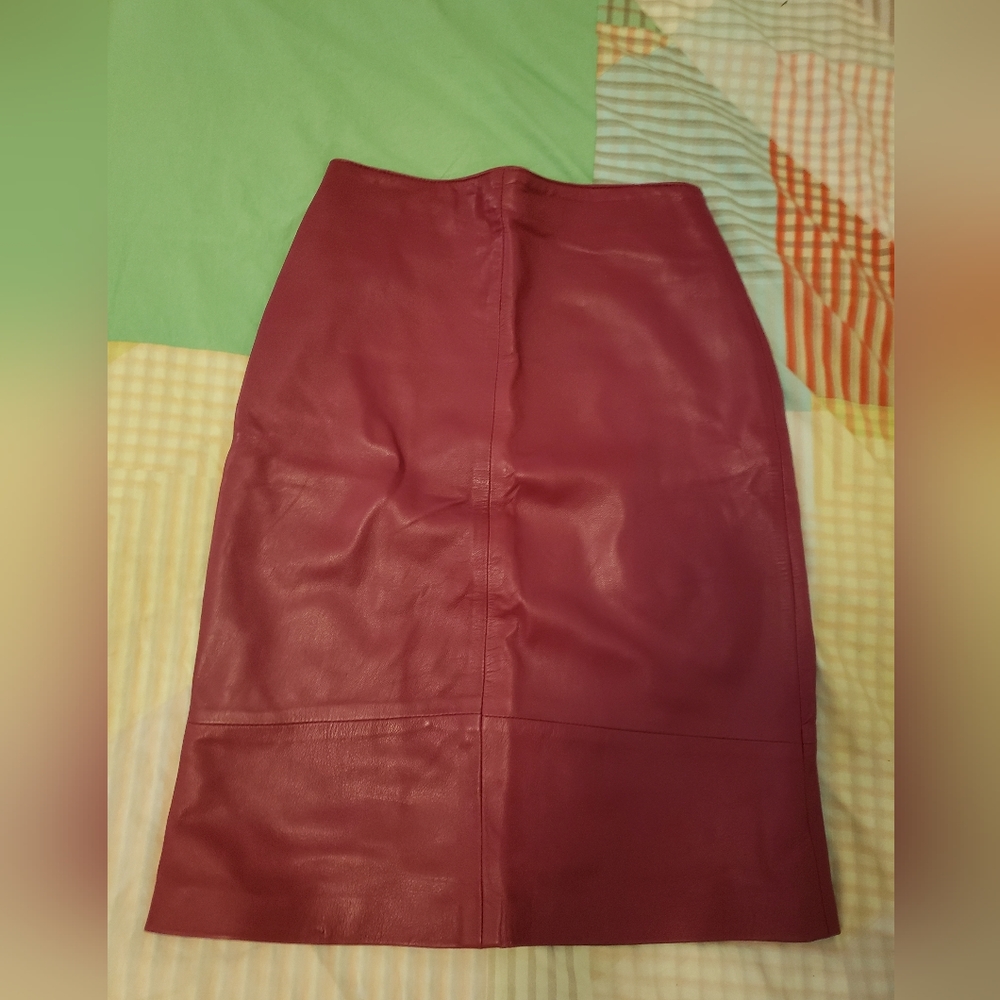 Vintage purple leather pencil skirt